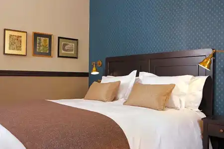 Boutique Castillo Rojo - 108