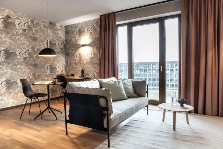 Moxy Berlin Airport - 40