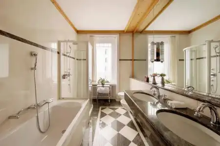 Grand Kronenhof - 140