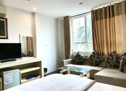 Mi Linh - 25