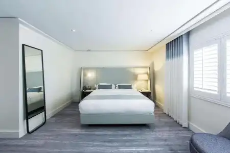 The Mosaic - Beverly Hills - 34