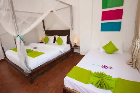 Suite Home Boutique - 25
