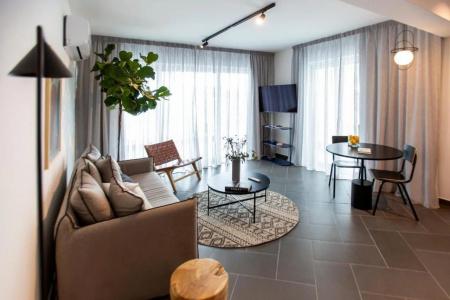 LIV Urban Suites - 5