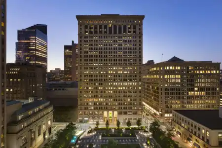Embassy Suites By Hilton Pittsburgh Downtown - 24