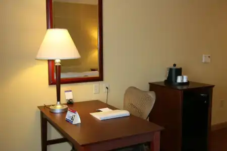 Hampton Inn & Suites Oklahoma City-Bricktown - 6