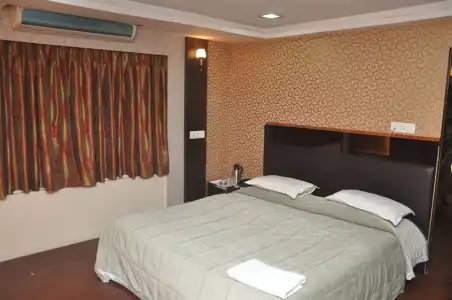 Metro Palace Mini-hotel - 25