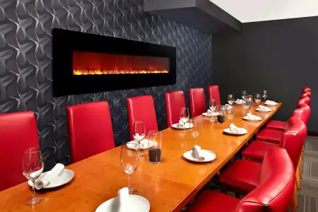 Four Points by Sheraton & Suites Calgary West - 17
