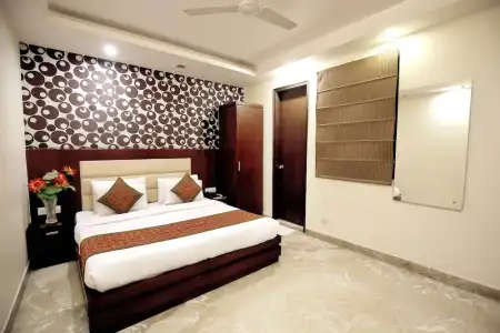 Paradise Inn - 66