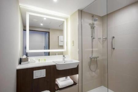 Courtyard by Marriott Edinburgh West - 27