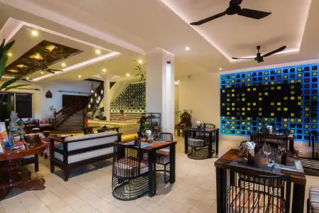 Apsara Centrepole - 23