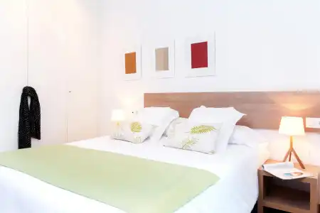 Feelathome Plaza Apartments - 5