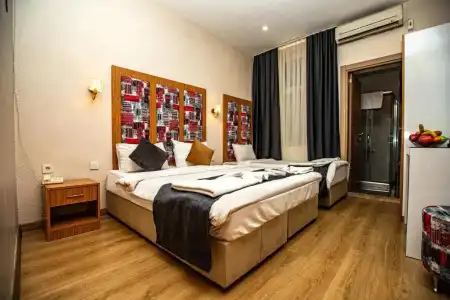 La Pazza Suites - 41