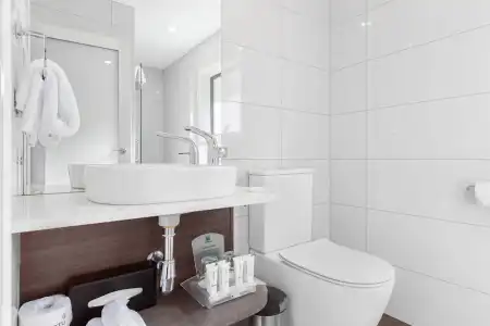 Holiday Inn Queenstown Frankton Road by IHG - 55