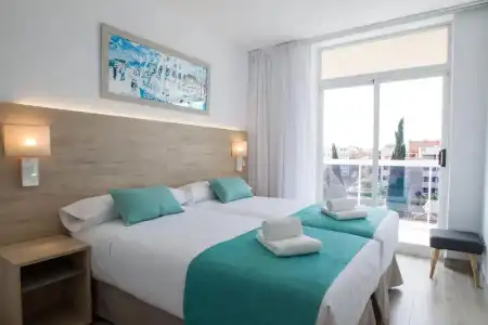 ApartCYE Holiday Centre - 128