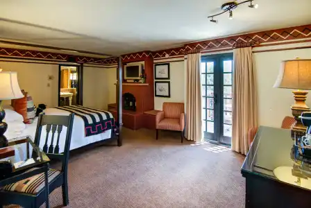Inn and Spa at Loretto - 40