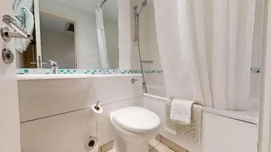 Holiday Inn Cardiff City Centre by IHG - 20
