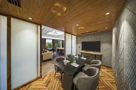 Radisson Blu & Suites GRT Chennai - 184