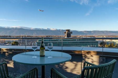 Nash Suites Airport - 48