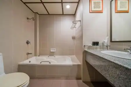 Botany Beach Resort Pattaya - 10