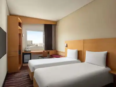 Ibis Muscat - 34