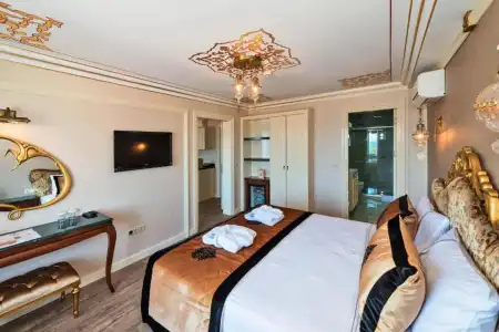 The Byzantium Suites & Spa - 34