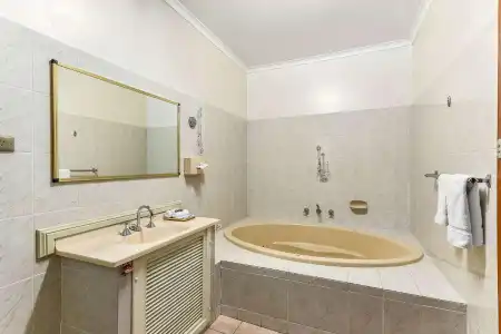 Quality Inn Presidential - 60