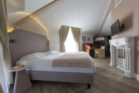 Al Campanile - Luxury Suites & Apartments - 65