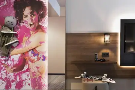 MOXY Frankfurt East - 16