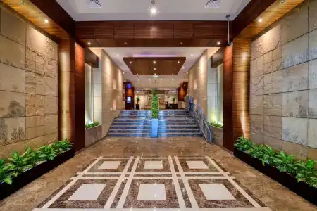 Majestic City Retreat - 27