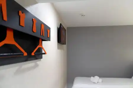 easyCardiff - 10