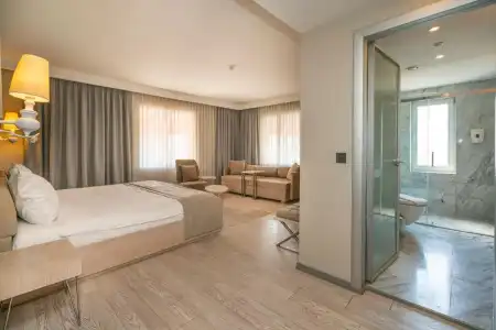 The Gate 30 Suites - 37