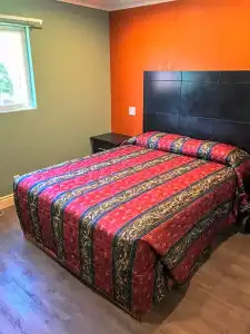 Highland Park Motel - 11