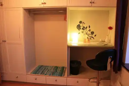 Julia's Guesthouse B&B - 6