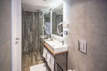 Nomad Luxury Suites - 27