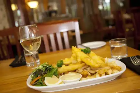 Distinction Coachman, Palmerston North - 10
