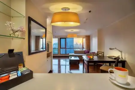 Bandara Silom Suites - 184