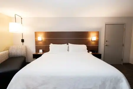 Holiday Inn Express Atlanta NE I-85 Clairmont by IHG - 40