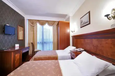 Grand Eyuboglu - 24