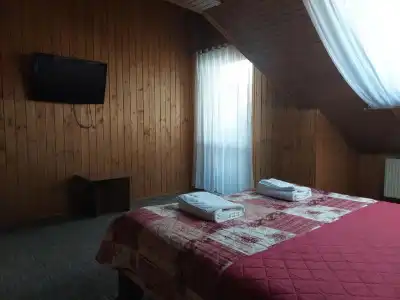 Urochyshe Vyshnya - 27