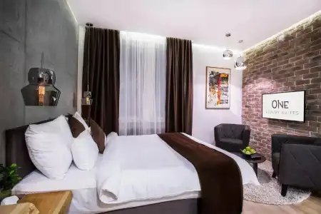 One Luxury Suites - 45
