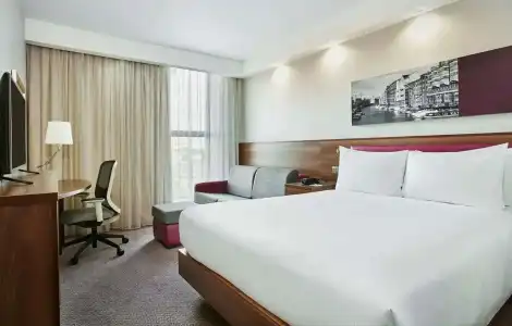 Hampton by Hilton Bristol City Centre - 28