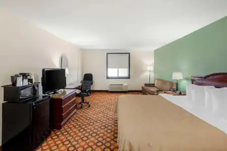 Quality Inn Enola - Harrisburg - 41