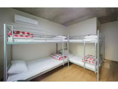 KW Hongdae Line Hostel - 3