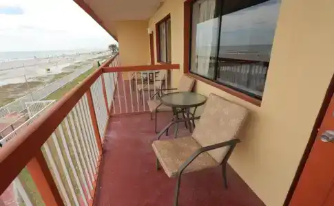 Sandals Inn - 6