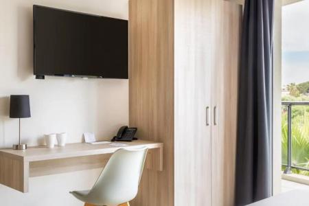 Best Western Plus Antibes Riviera - 64