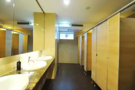 The Bedrooms Hostel Pattaya - 9