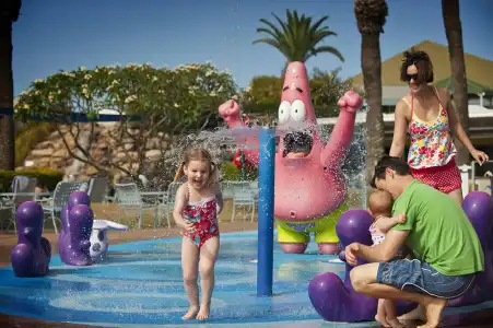 Sea World Resort - 9