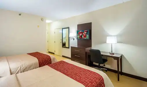 Red Roof Inn PLUS+ Phoenix West - 3