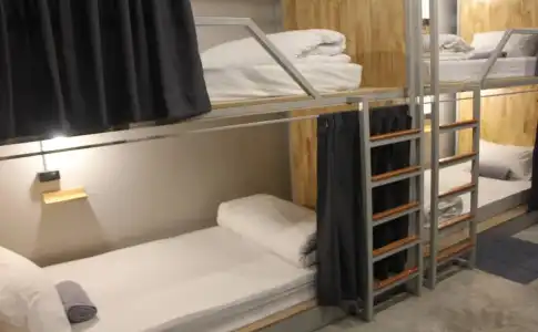 Ekanek Hostel Bangkok - Adults Only - 4