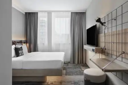 Moxy Duesseldorf City - 22